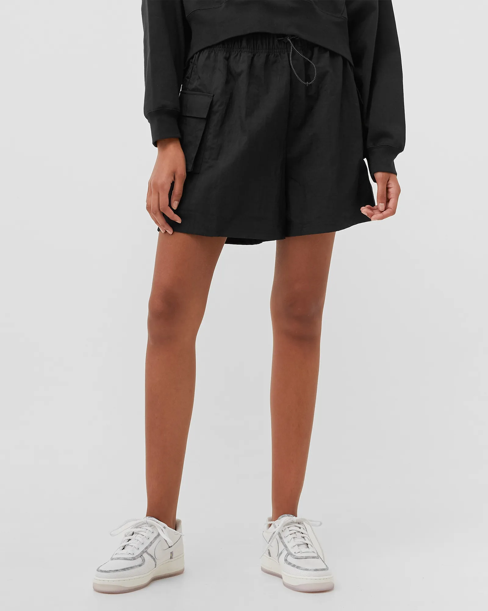 Nike WMNS Woven High-Rise Shorts