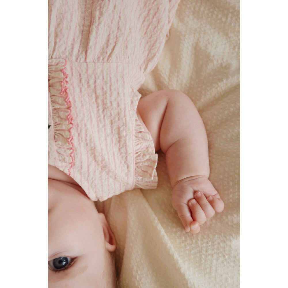 Køb Konges Sløjd Peony Stripe Ellie Flæse Romper GOTS