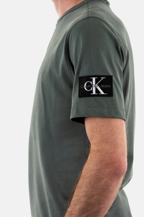 Tee shirt calvin klein jeans badge regular psl endless grey