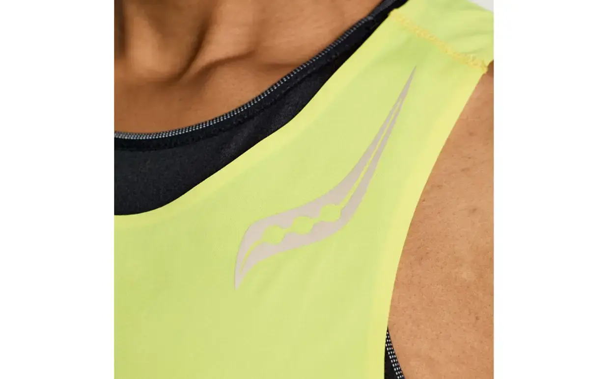 Saucony Pinnacle Hardloopshirt Zonder Mouwen Geel Dames