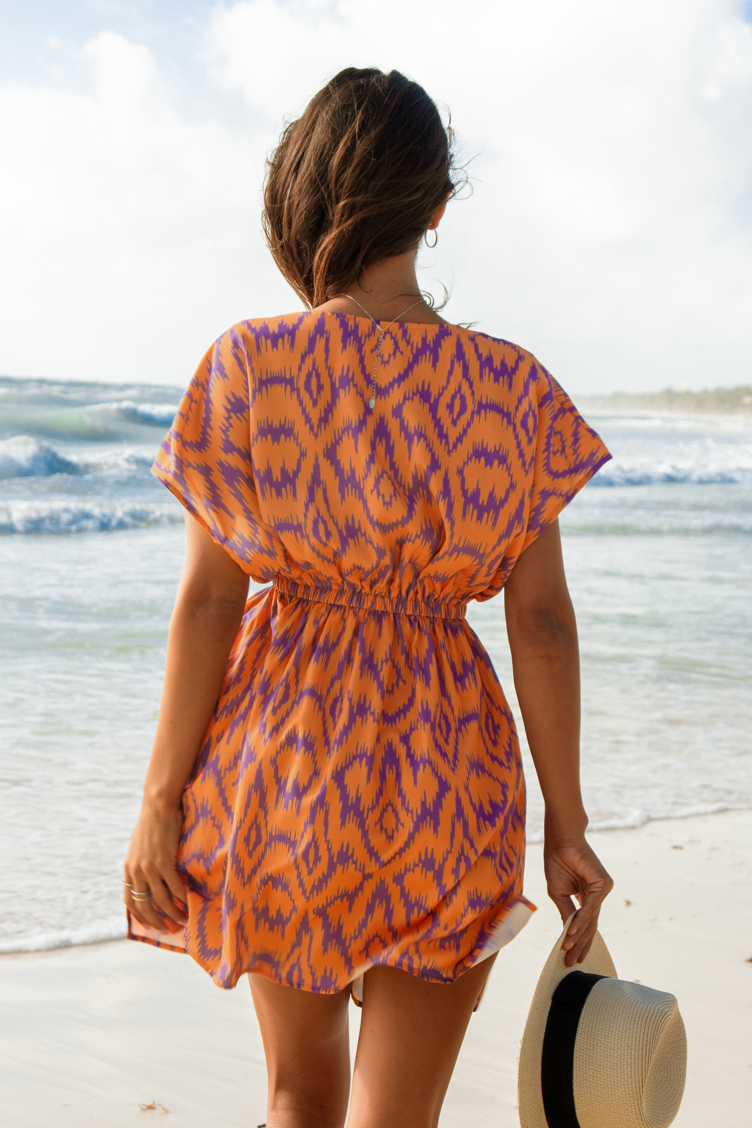 Robe à manches bouffantes géométriques orange et violette