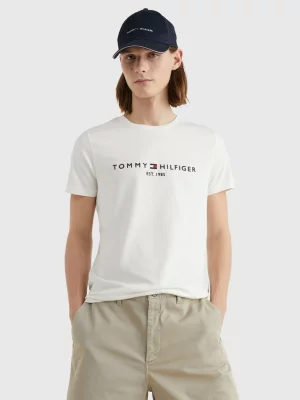 Camiseta com o logotipo da Tommy Hilfiger