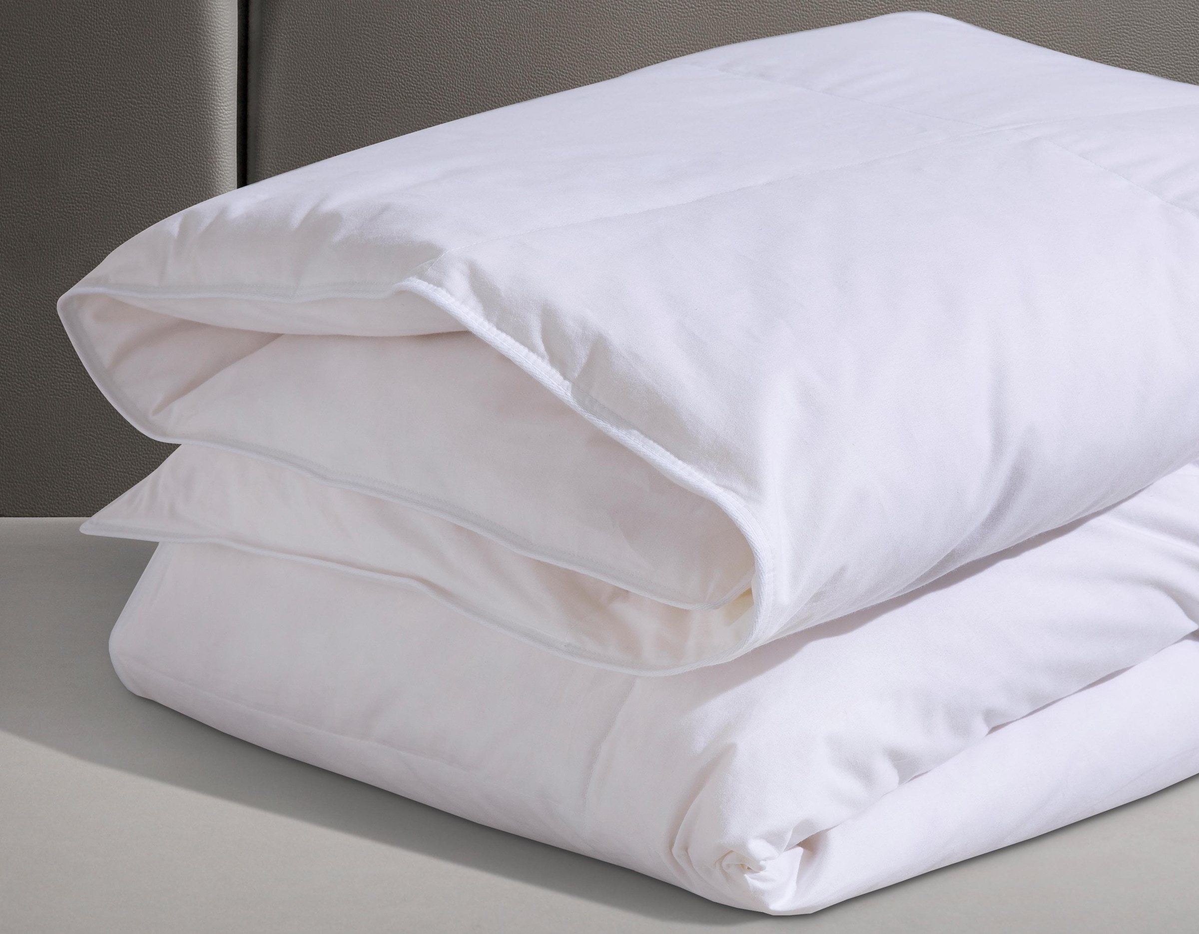 RIBECO Federbettdecke + Federkissen »Laram, 2-tlg. Naturprodukt zum TOP-Preis!« Decke mit Kissen, verschiedene Grössen, Bettdecke 135x200, 155x220 cm