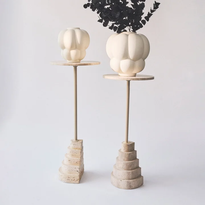 AYTM - Solum Beistelltisch Ø 32 x H 67 cm, sand / travertin