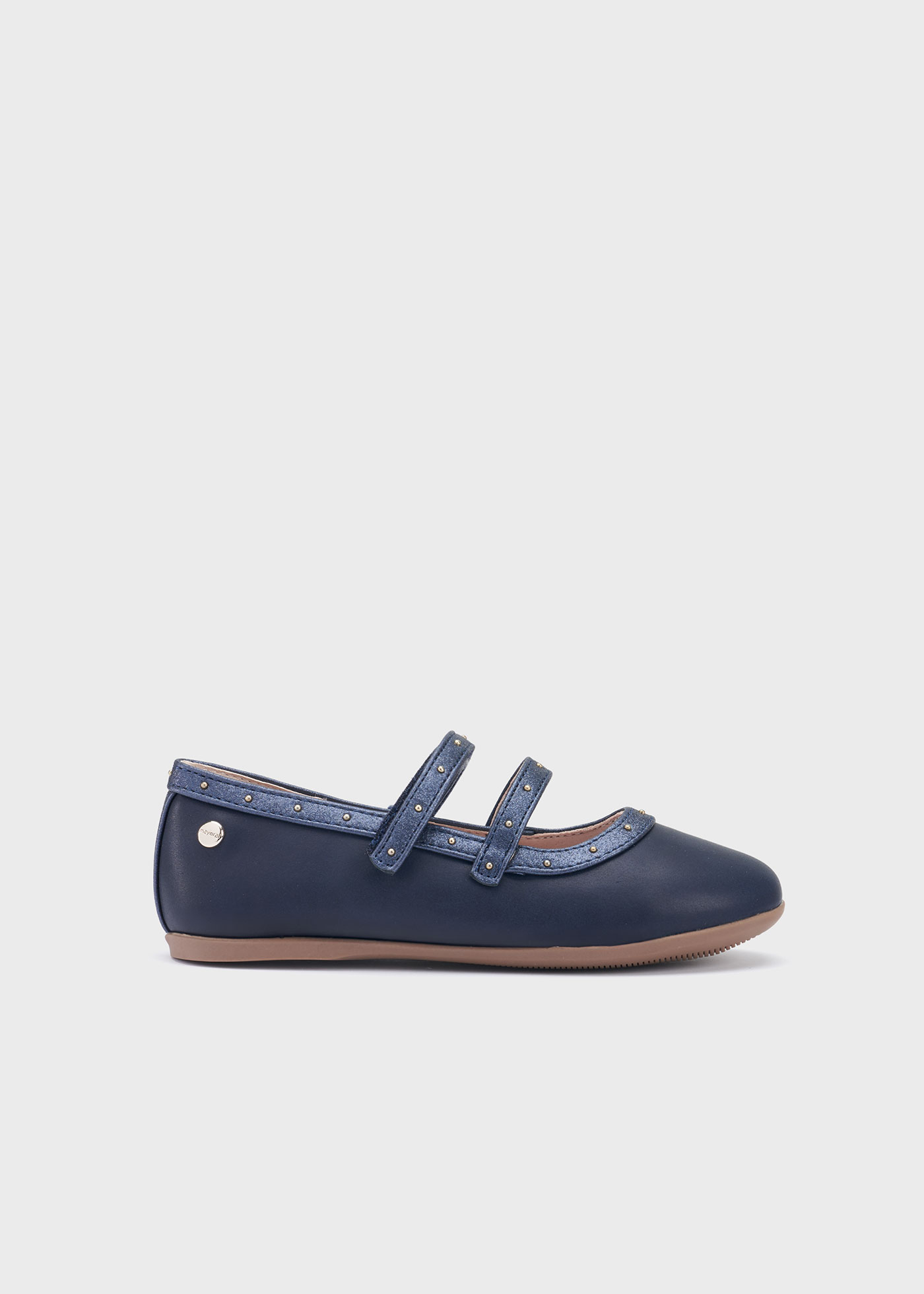 Sapato estilo Mary Jane com palmilha cravejada, em couro sustentável, para meninas.
