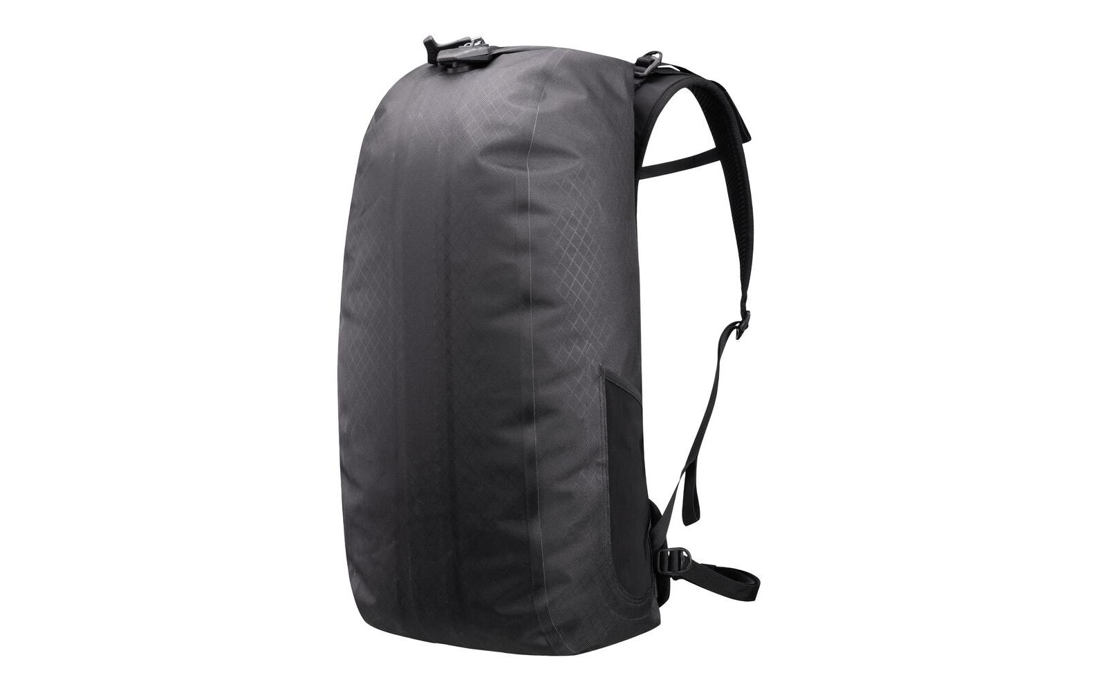 Duffle Bag Atrack Metrosphere 34L, Black embossed<br>Modischer Rucksack für Reise und Kurztrips