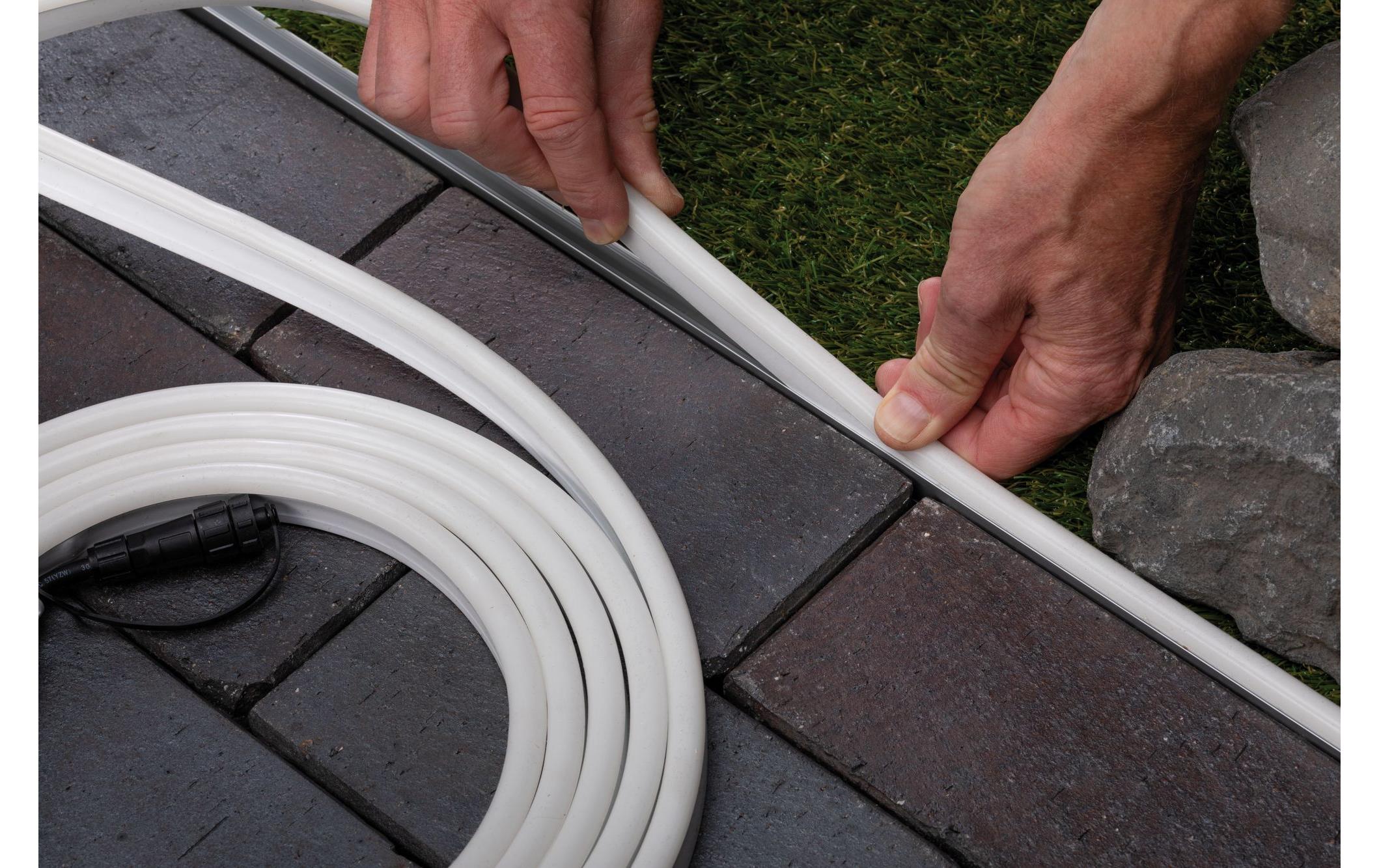 LED-Stripe Plug & Shine Smooth, 3000K, 10m, WeissOutdoor Stripe