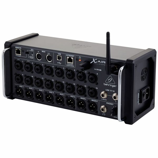Behringer X Air XR18 Flyht Case Bundle