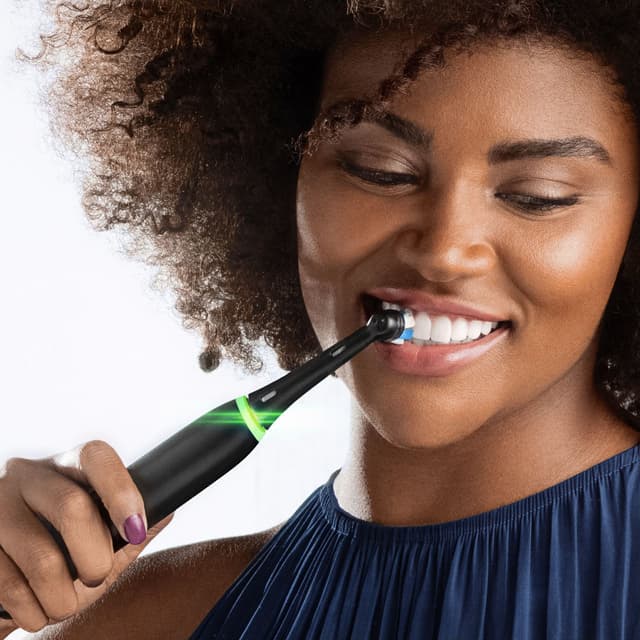Oral-B iO5 Duo pack eltandbørster 414841 (sort/hvid)