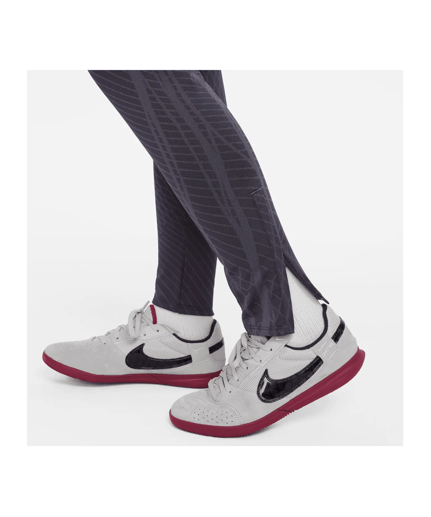 Nike FC Liverpool 3rd STRK Trainingshose Kids F015