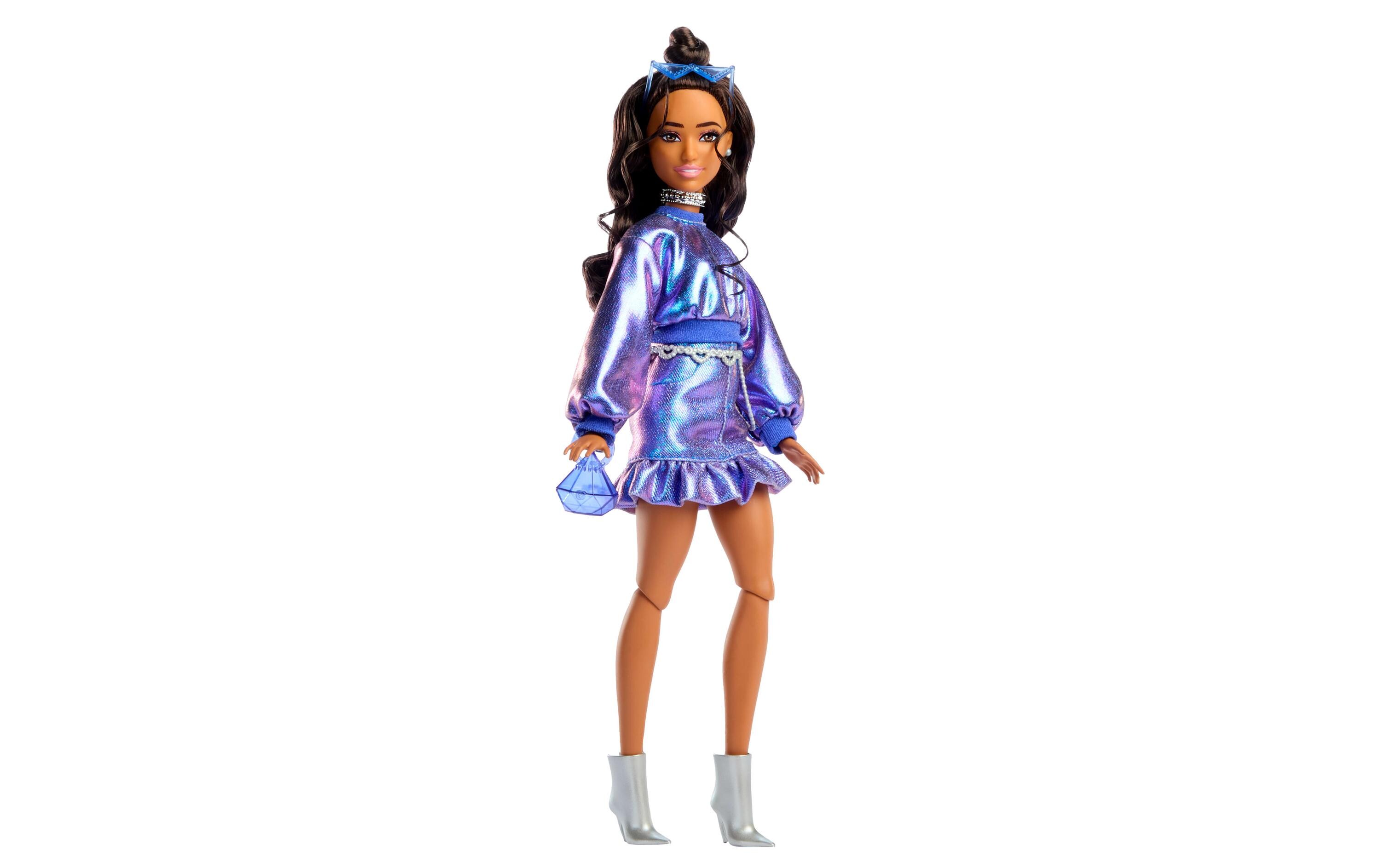 Puppe Deluxe Style Blue SweaterStyle-Modepuppe in blauem Metallic-Top und Rock mit Accessoires