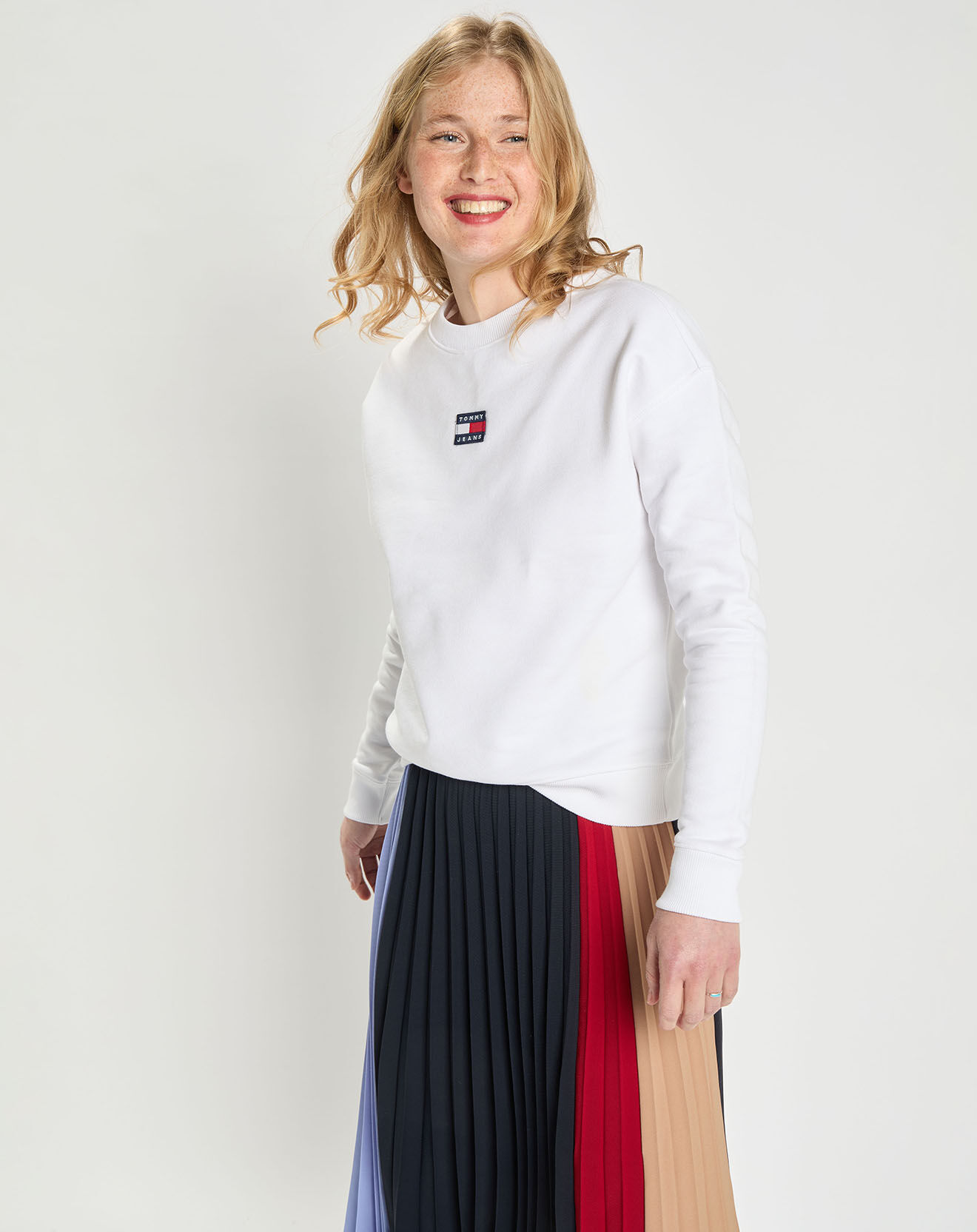 Tommy Jeans Sweat Tommy Center Badge Crew blanc
