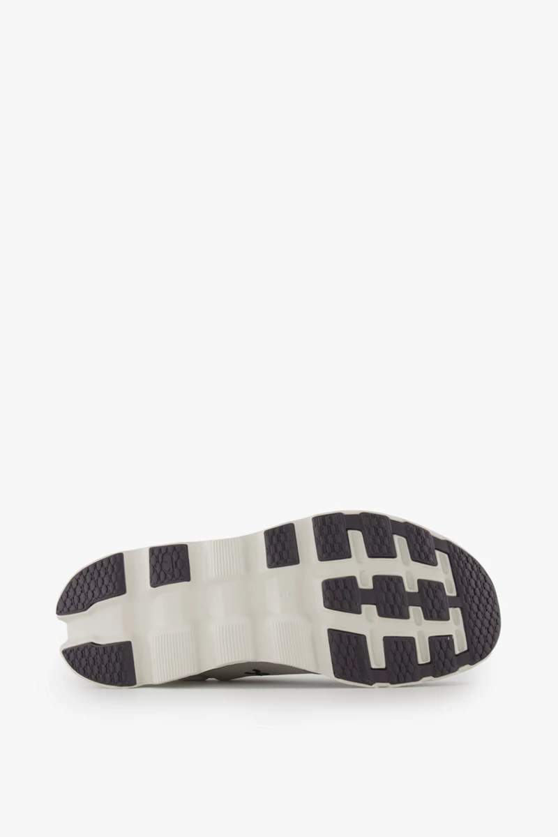 ON Cloudstratus 3 Herren Laufschuh
