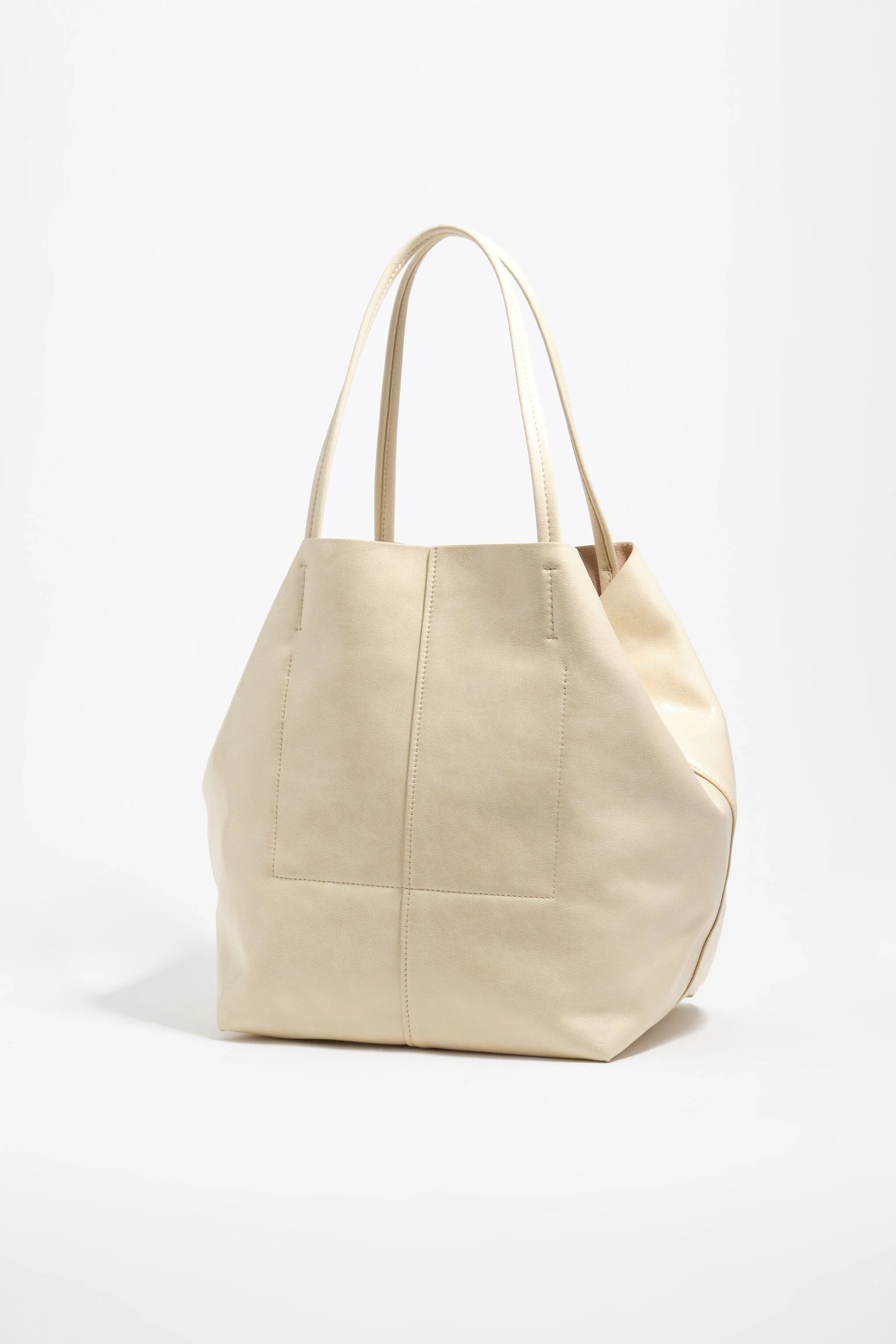 Bolsa de ombro grande cor marfim