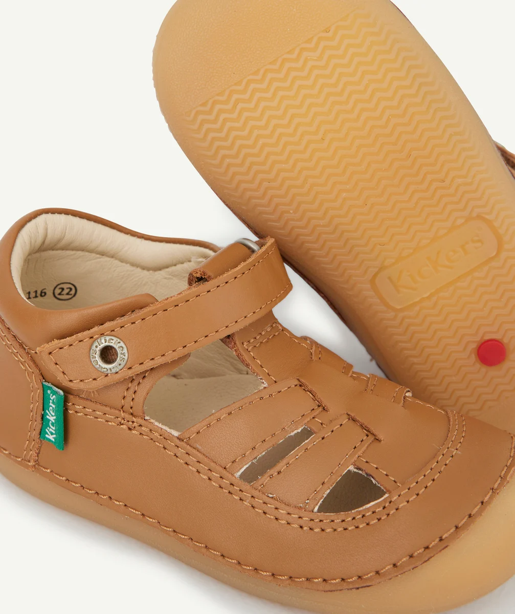 KICKERSLES SANDALES PREMIERS PAS EN CUIR CAMEL