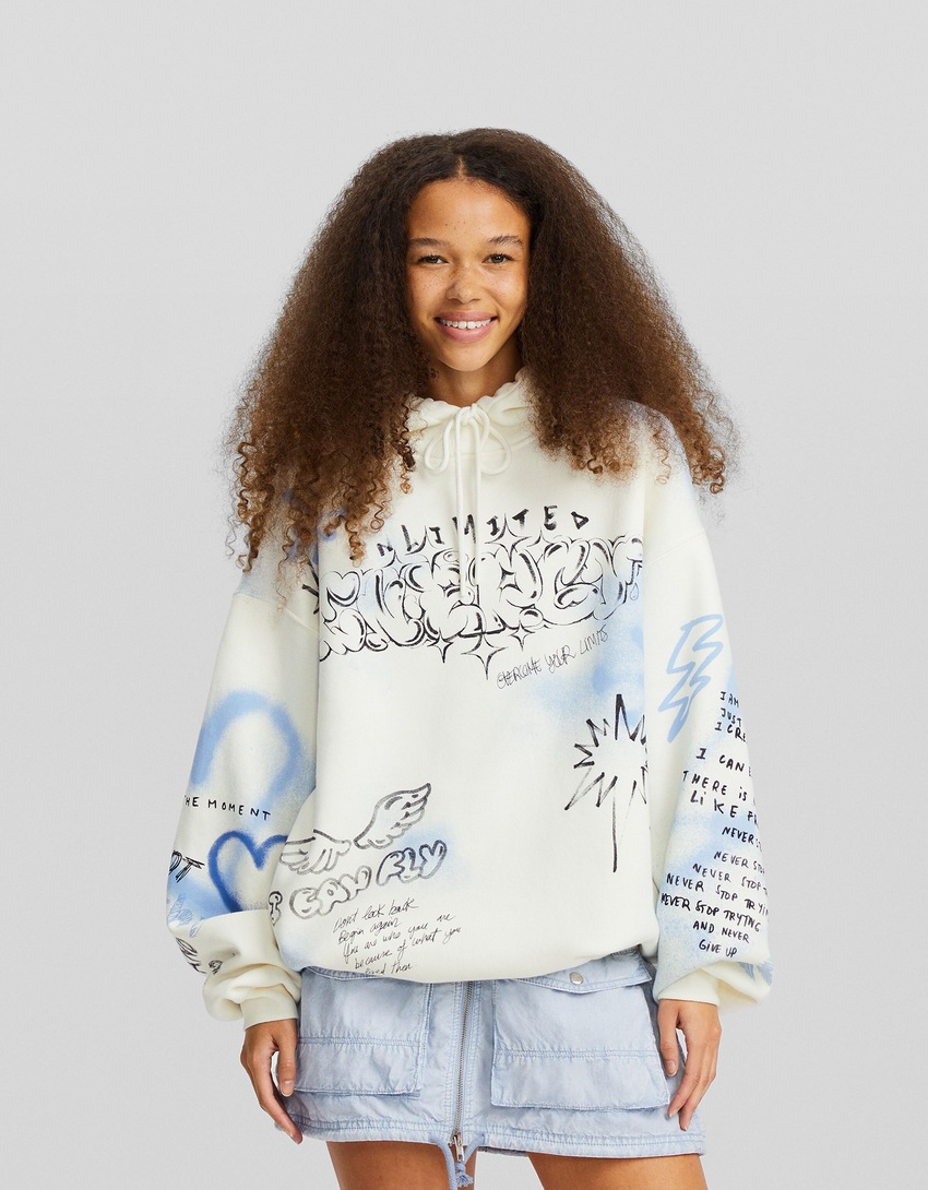 Moletom com capuz estampado