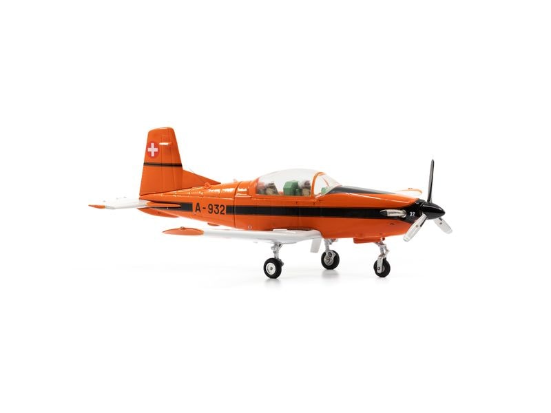 ACE Pilatus PC-7 A-932 - Ursprungsbemalung Orange 1:72 Detailliertes Flugzeugmodell