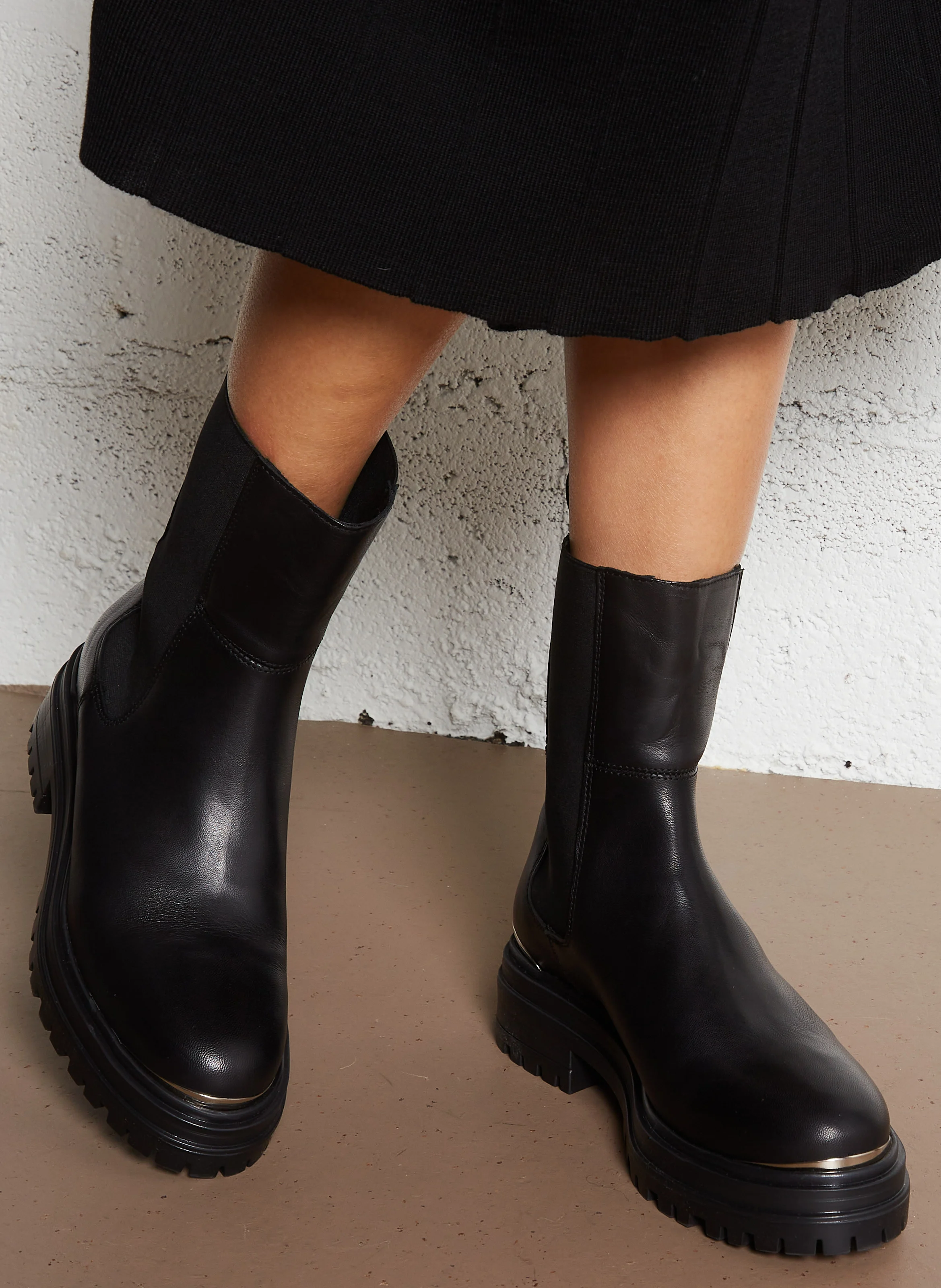 Bottines Chelsea crantées en cuir| Noir