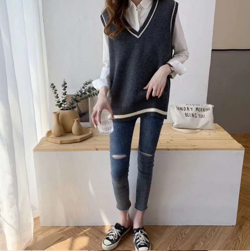 Beaustreet - V-hals vest met contrasterende rand