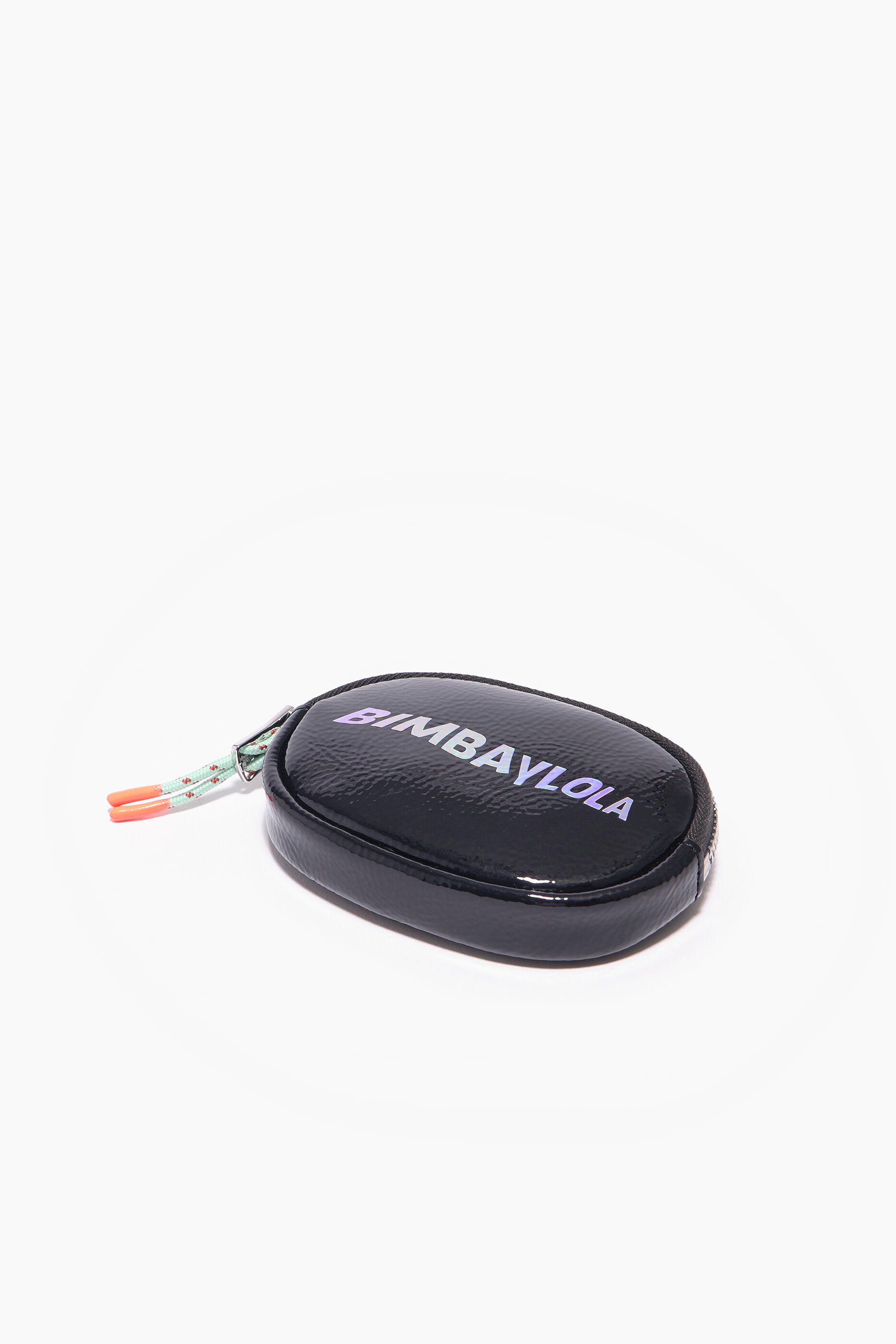 Porta-moedas oval em couro envernizado preto