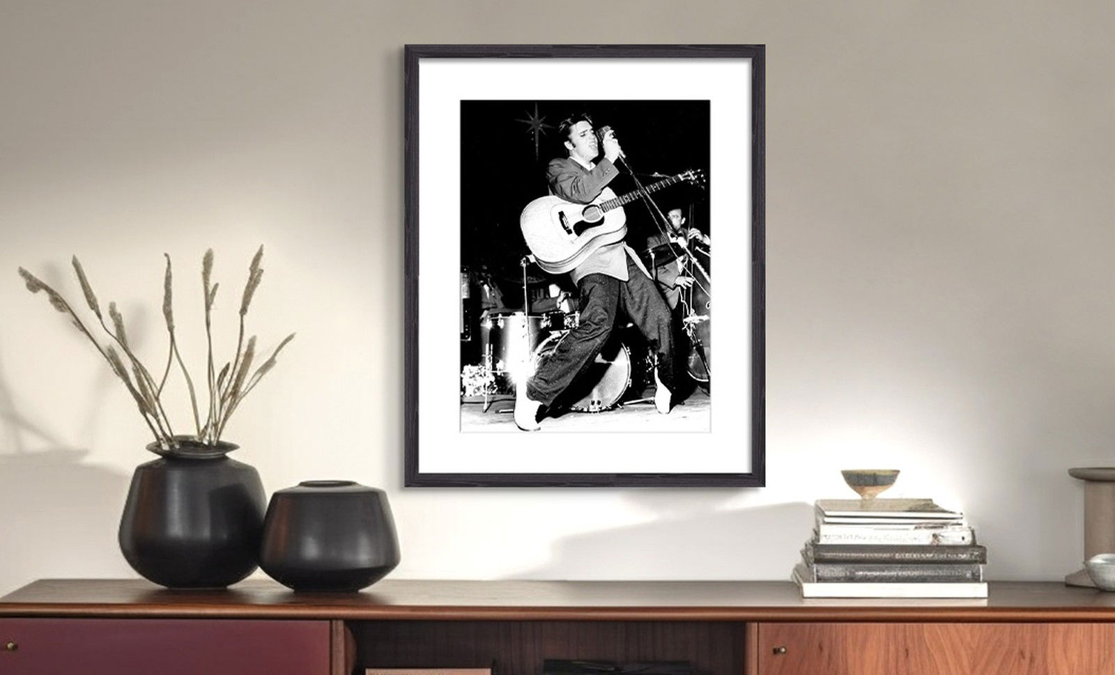 Presley Performing by Classic Collection I - Darlings - Small Limited Edition. 30x40.
