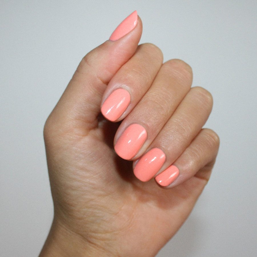 CND VINYLUX Long Wear Polish Rule Breaker #373 15ml