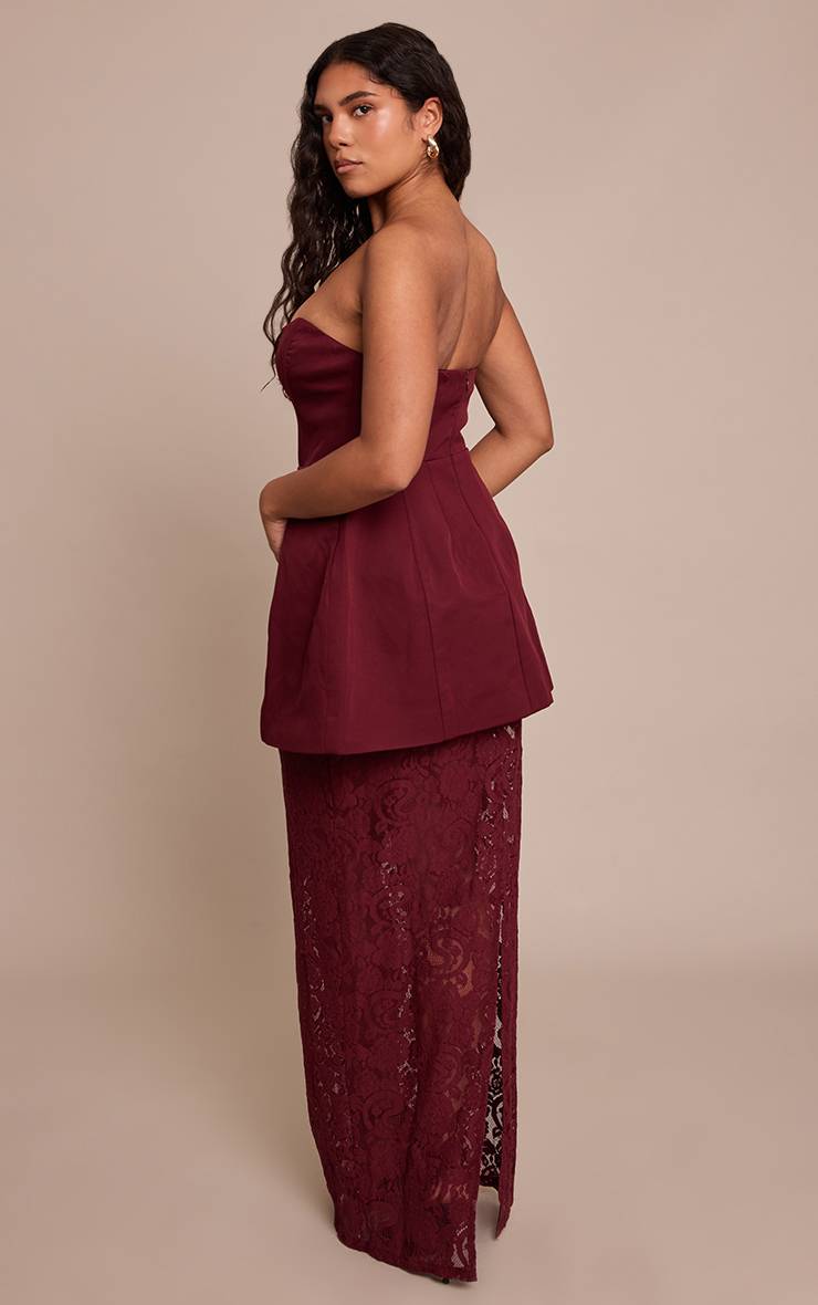 Prune Robe Maxi En Ligne A Structurée Avec Ourlet En Dentelle