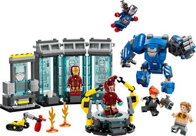 LEGO Super Heroes 76315 Iron Mans laboratorium: Draktgalleriet