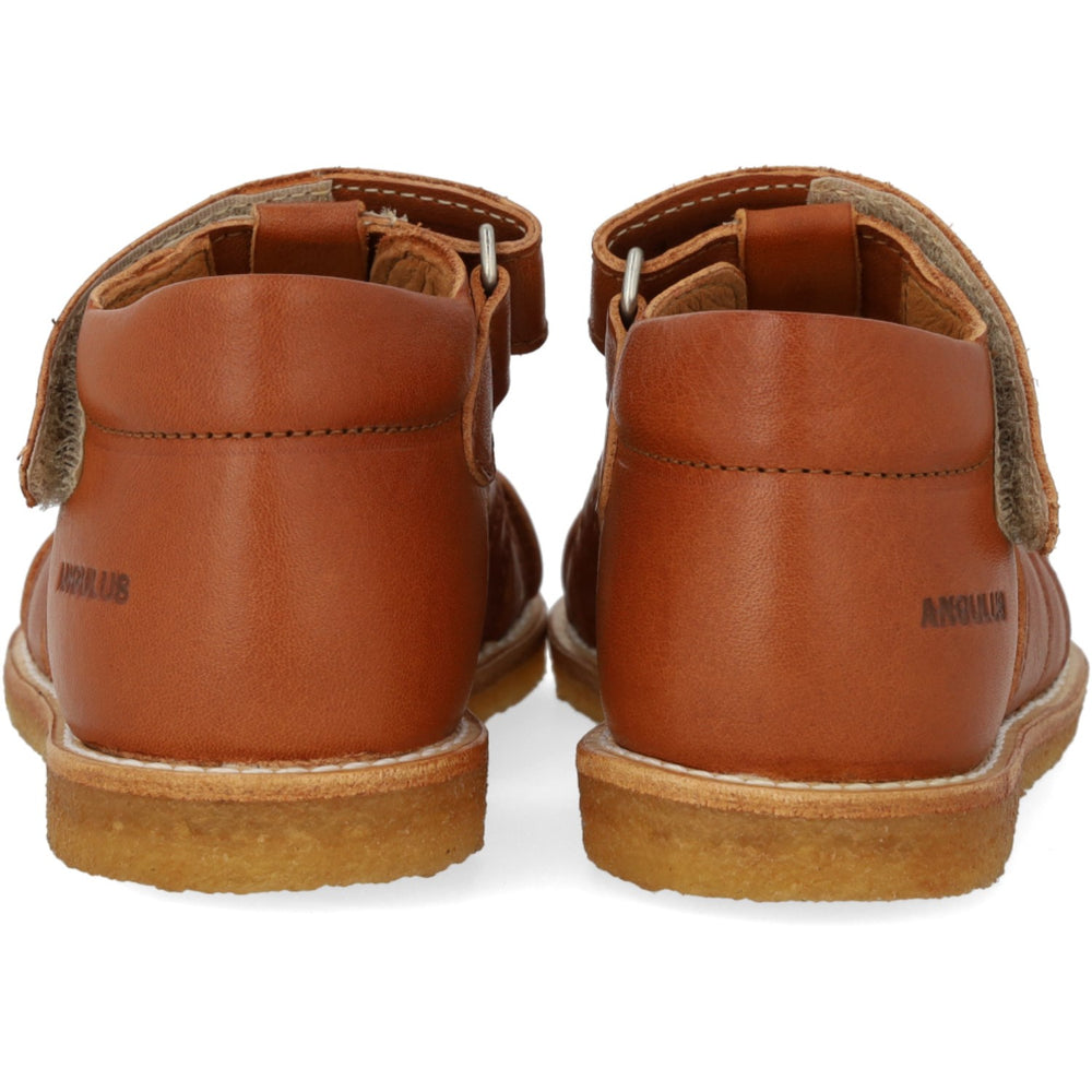 Køb Angulus Cognac Sandal Med Dinobroderi Og Lukket Tå