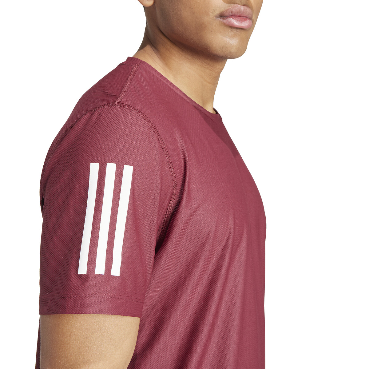 Camiseta de corrida adidas Performance com logo pequeno