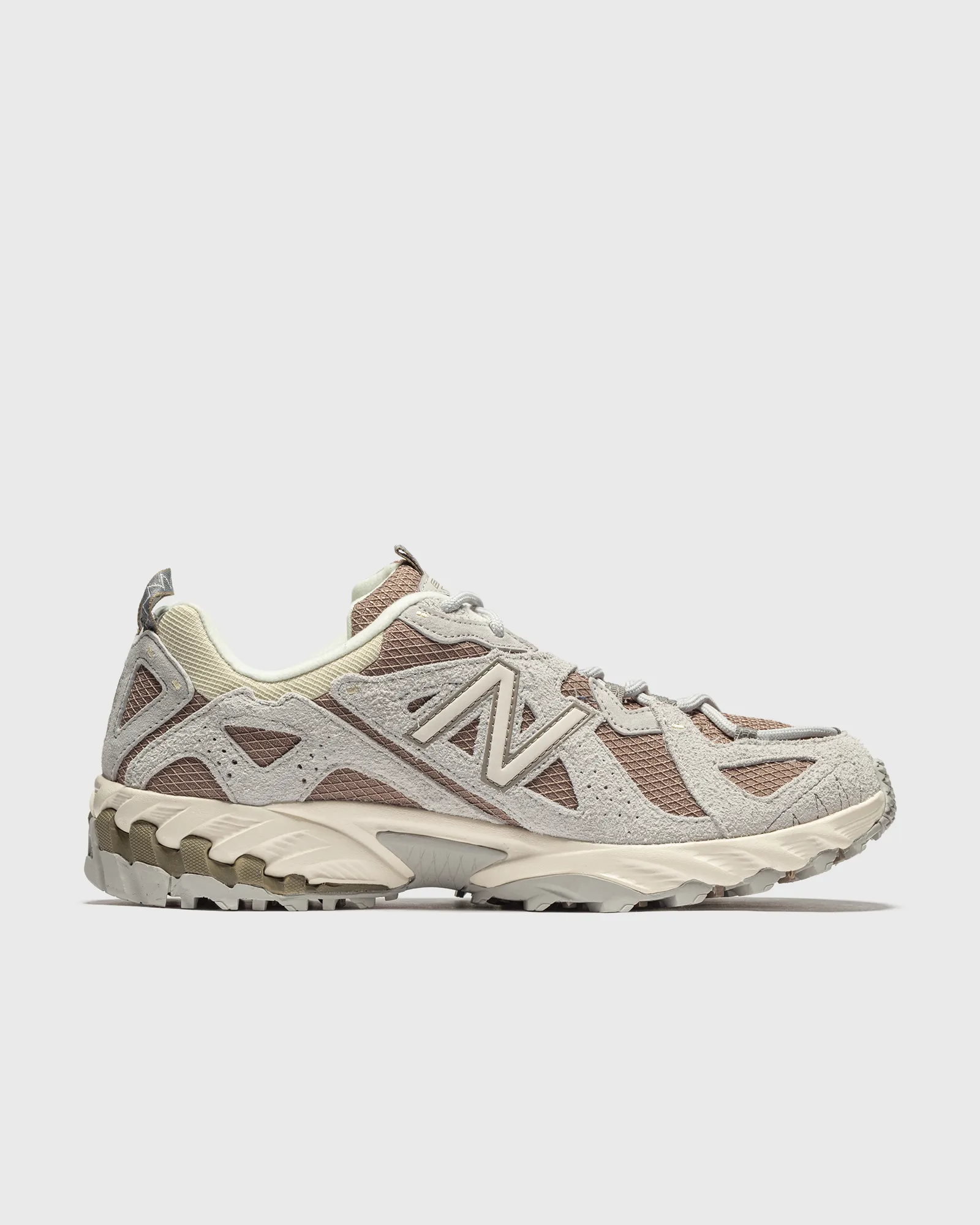 New Balance 610v1