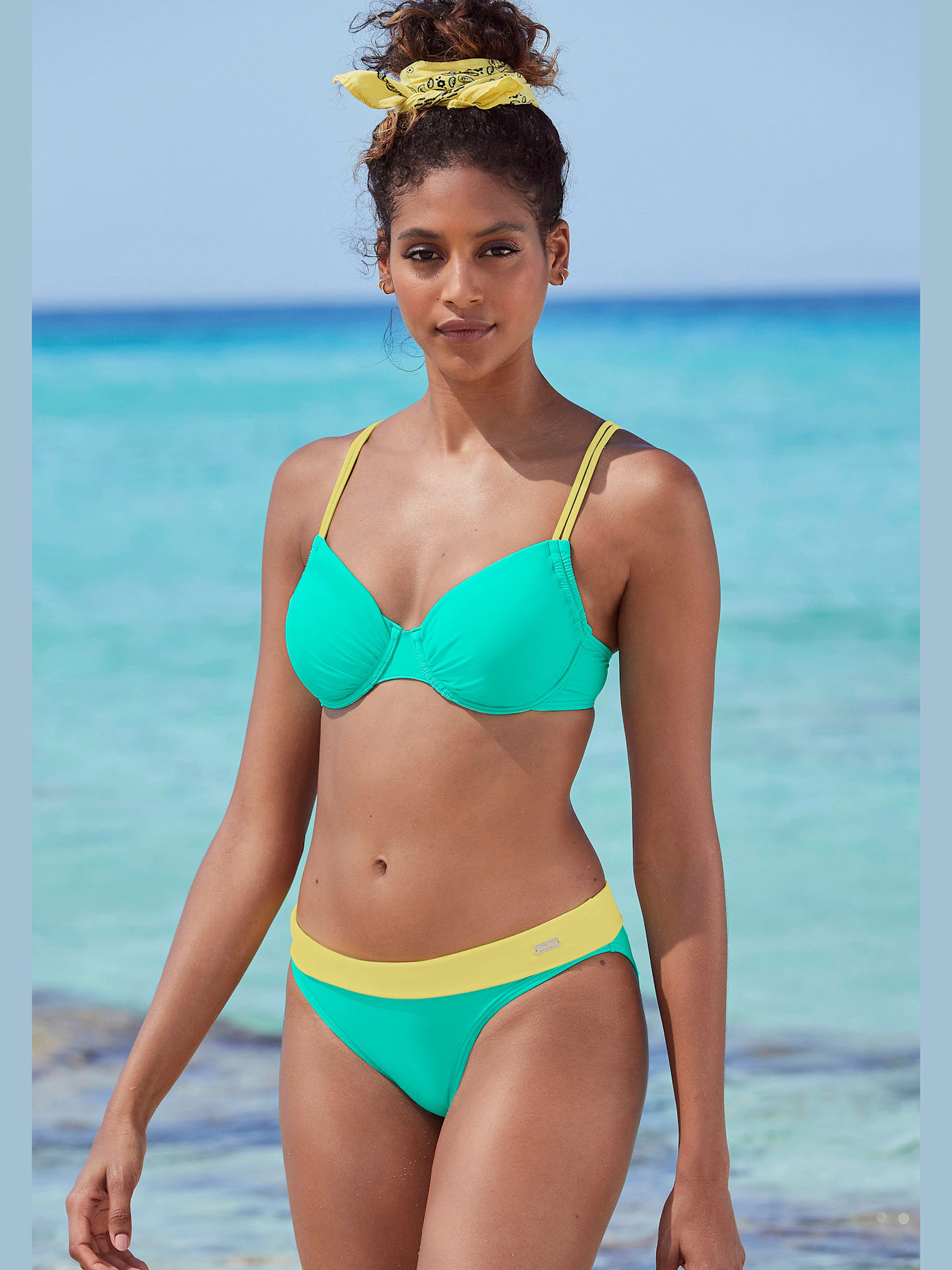 Haut de maillot de bain à armatures design contrasté tendance