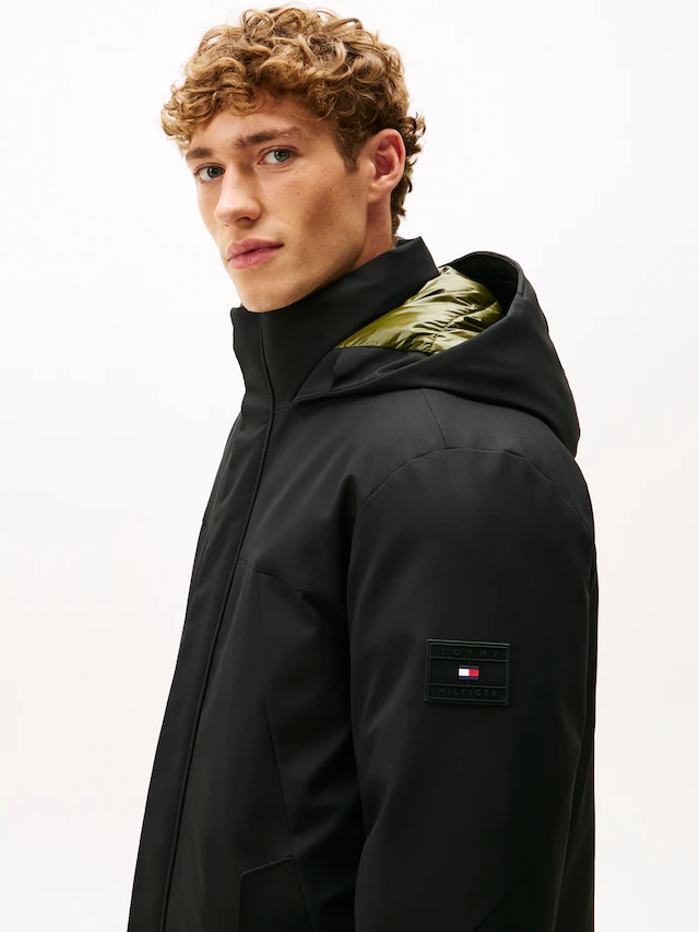 Tommy Hilfiger Kurzmantel »TECH HOODED PADDED PARKA«, Regular fit