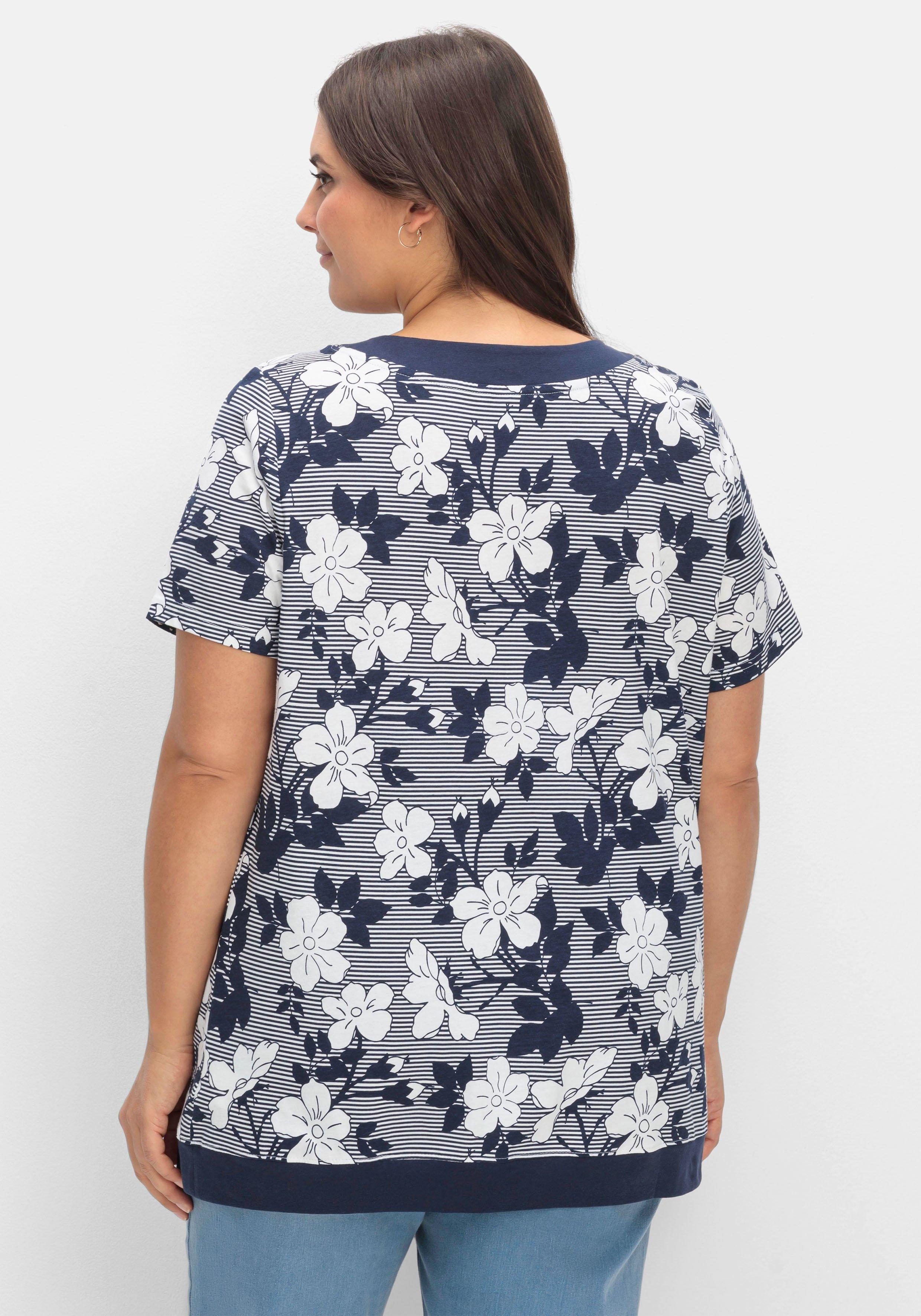 Shirt in leichter A-Linie, mit Blumendruck und Streifen
