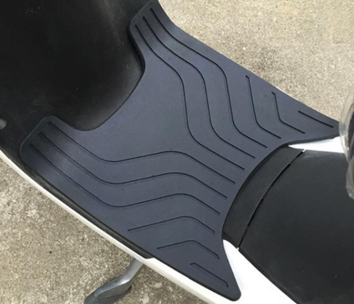 Tapis Repose Pieds pour NIU M1
