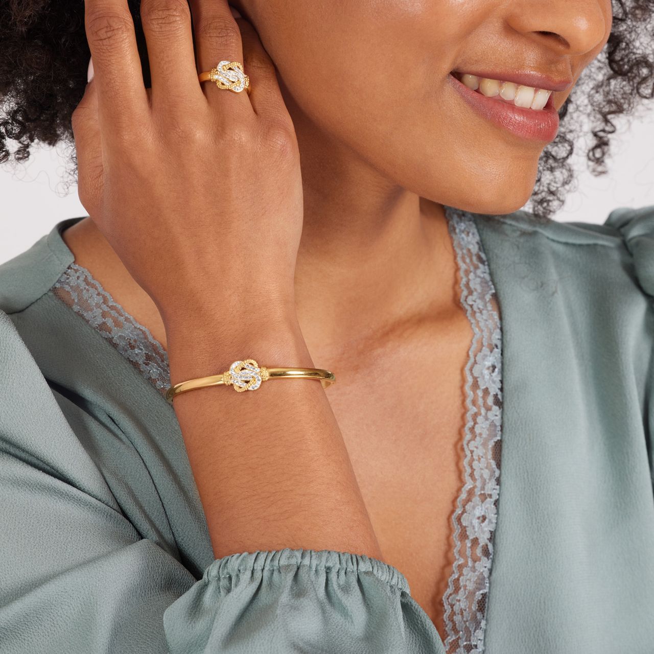 Gerecycled stalen goldplated bangle surinaamse mattenklopper