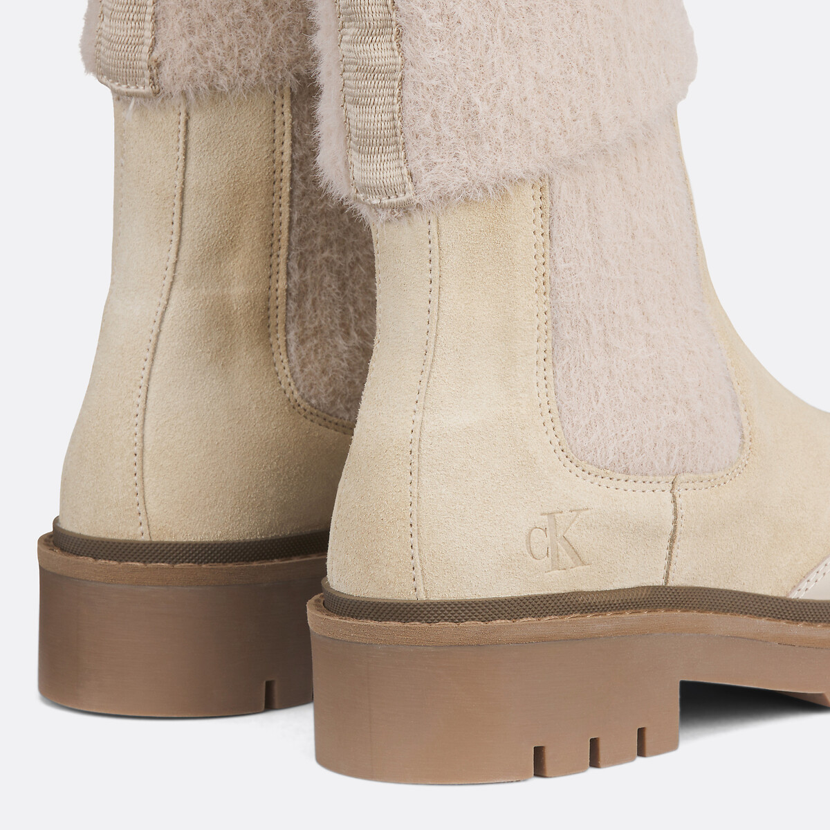CALVIN KLEIN JEANS<br>Botas Chelsea de combate em camurça
