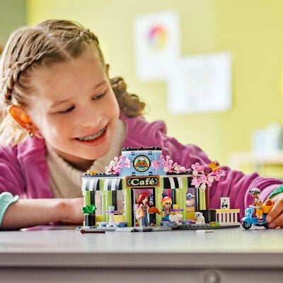 LEGO Friends 42618 Kafeen i Heartlake City