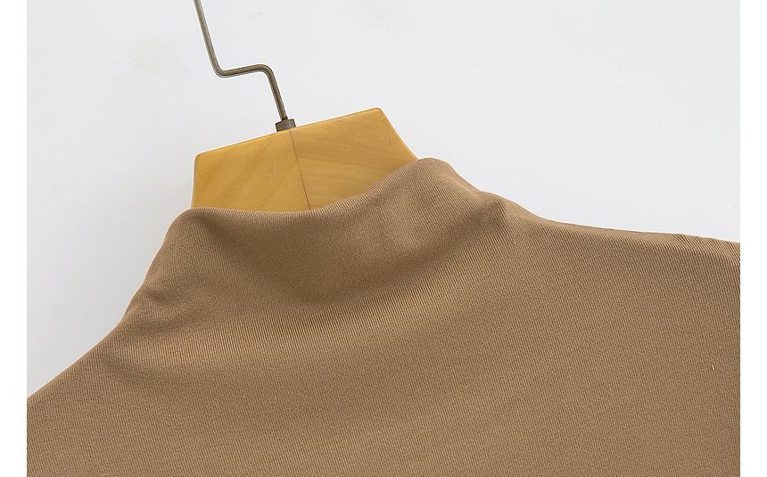 Sundine - Kort T-shirt met korte mouwen en geplooide hals