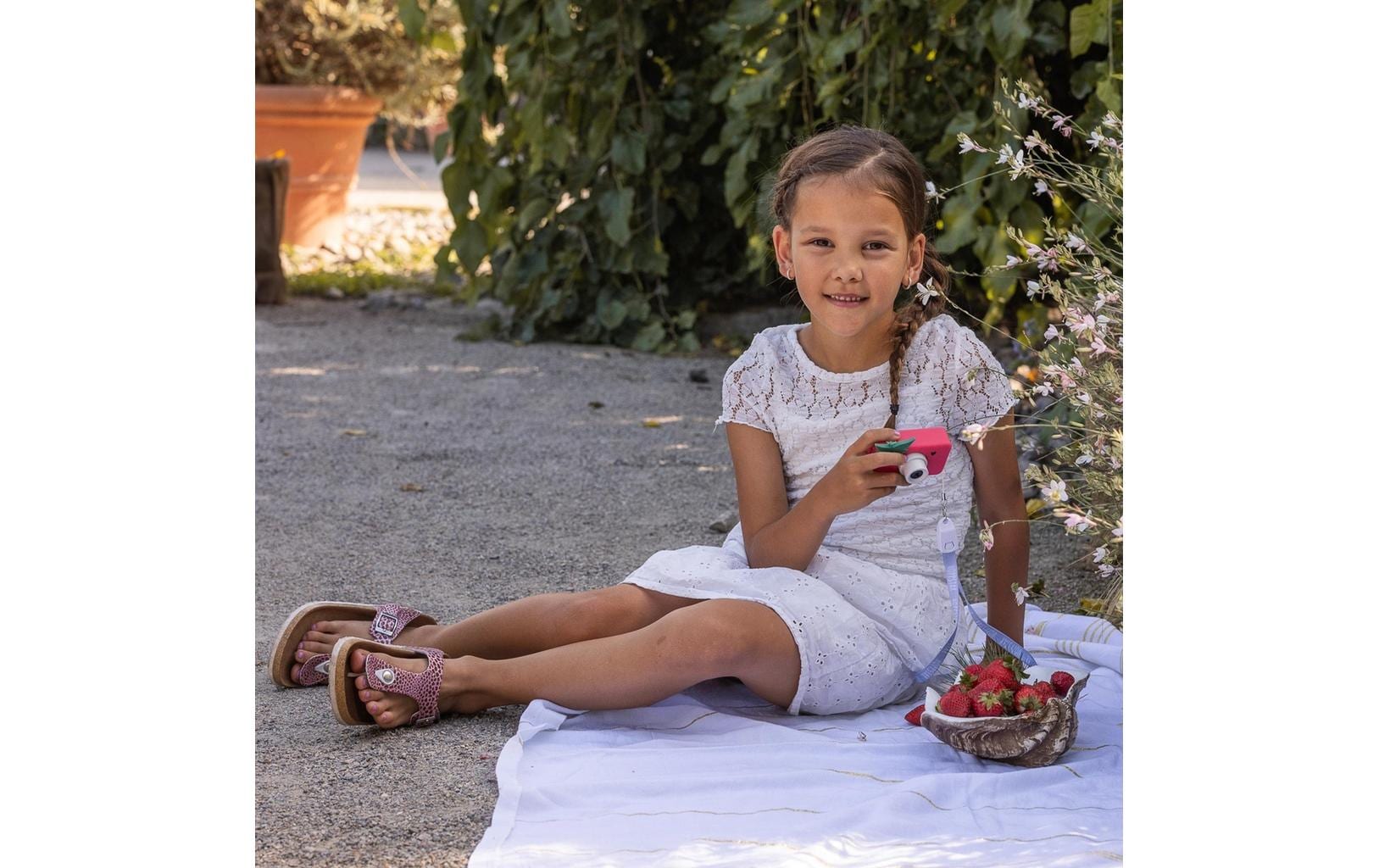 Kinderkamera Digitalkamera Hoppstar Rookie Kids StrawbellaKamera mit beliebten Funktionen wie Fotorahmen, Fotofilter und Gesichtserkennung