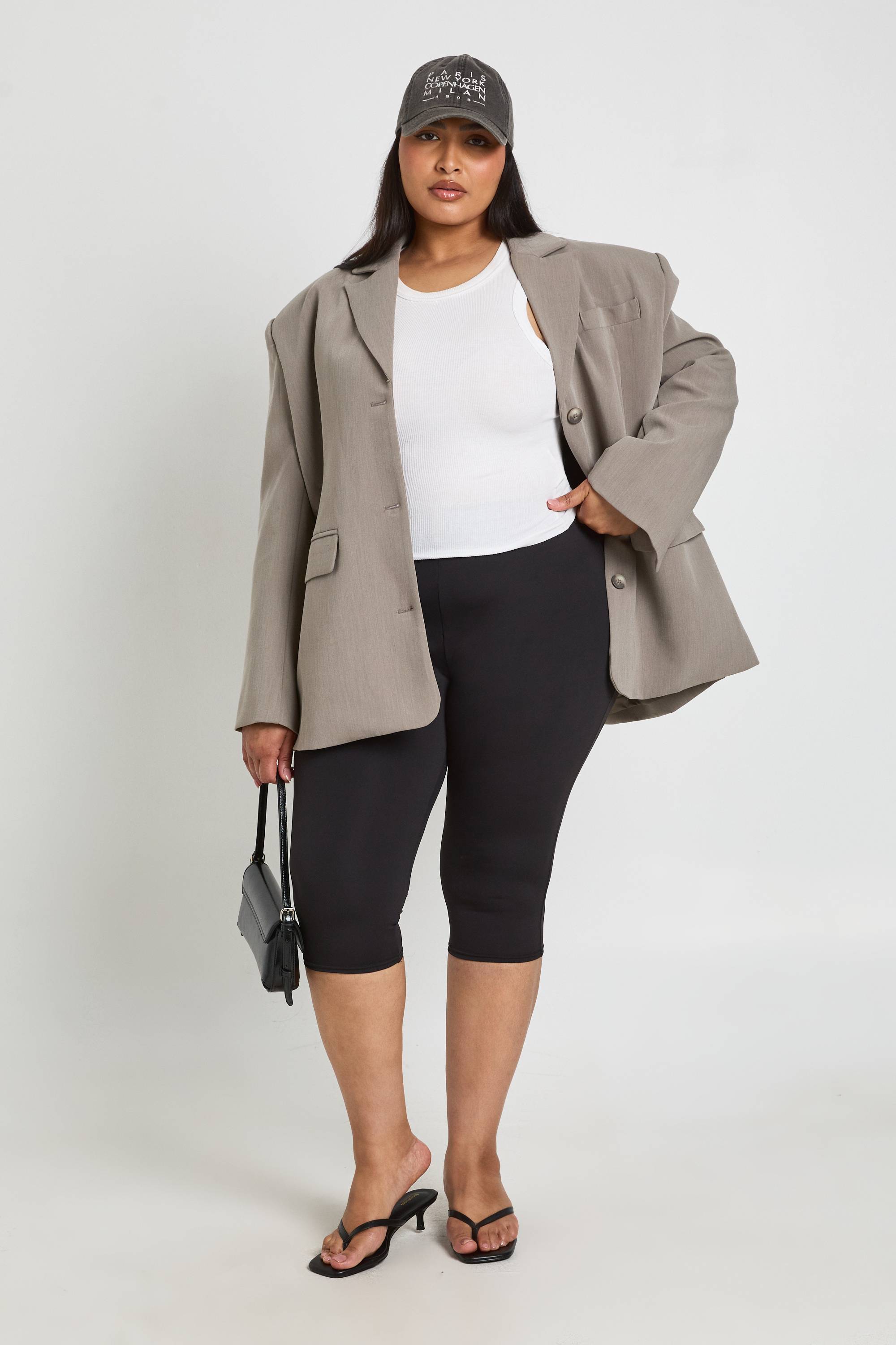 boohoo Legging Capri Sculptant Grande Taille