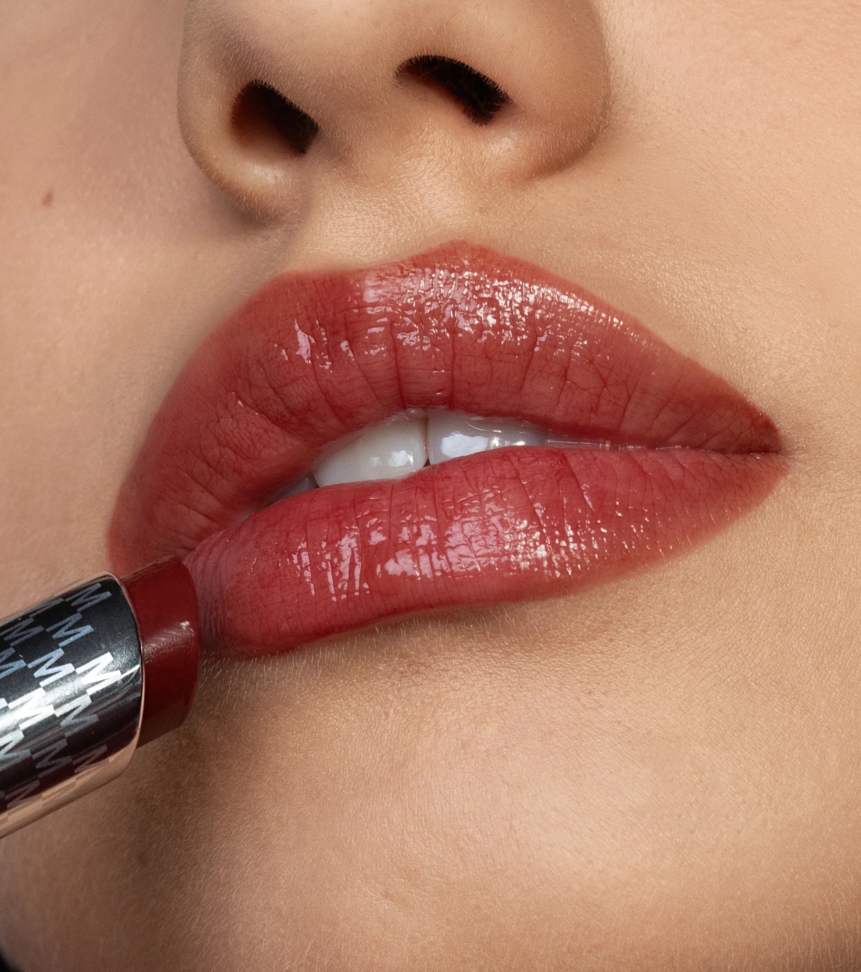 Mesauda - Bálsamo Labial Hydramorphosis - 106: Fearless
