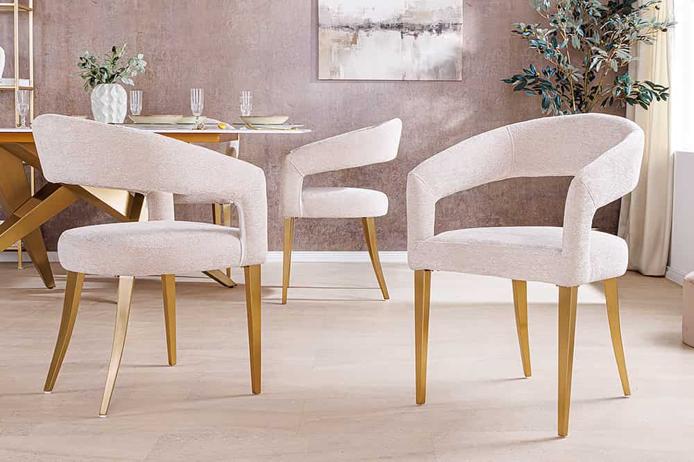 Skandinavischer Stuhl BOUTIQUE beige Strukturstoff brushed champagner gold Metall