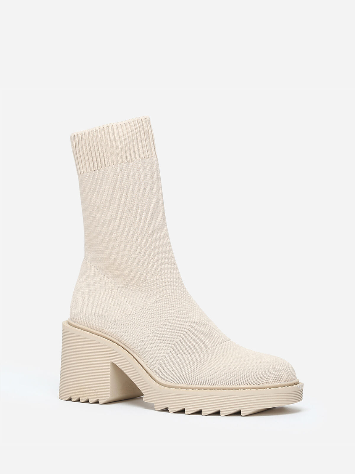 Bottines en maille à semelle crantée- Beige