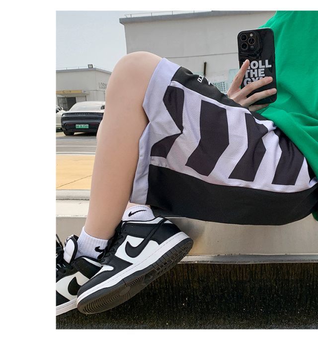 Urtishia - Gestreepte basketbalshorts