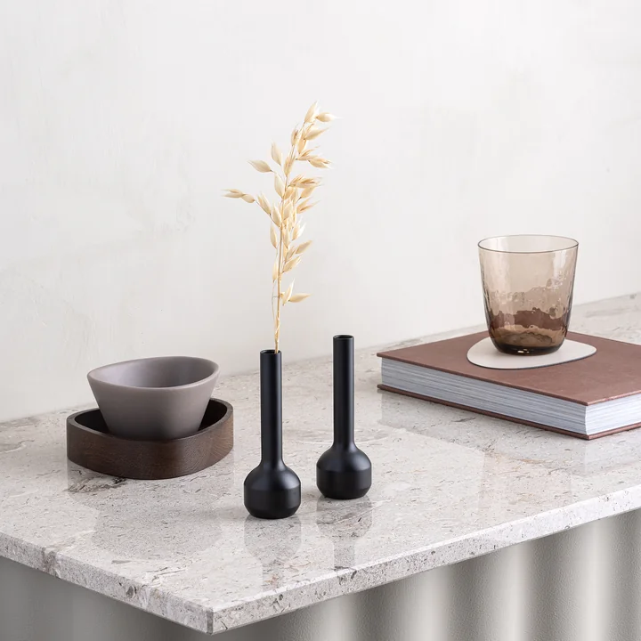 Lind DNA - Silhouette Vase, gold