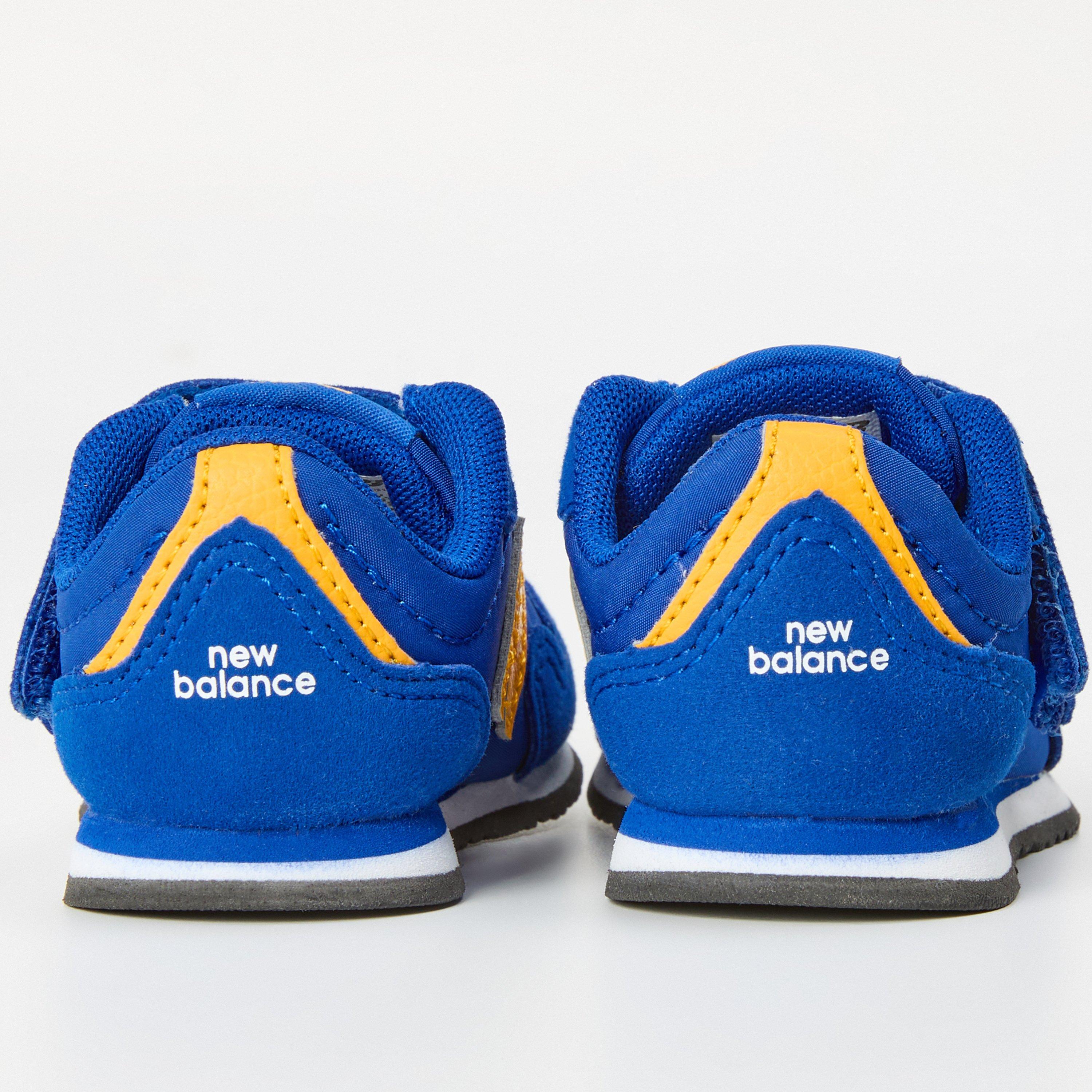 New Balance 323