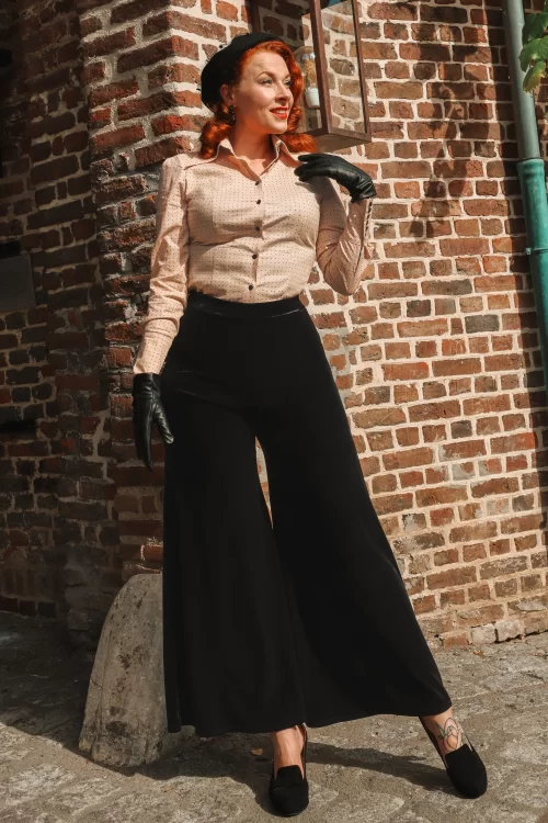 Vintage Chic for Topvintage Victoria Velvet Wide Leg Broek in Zwart