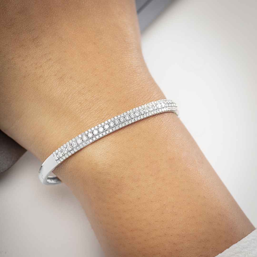 2.01 Karat Diamantarmreif 750/18 K Weissgold