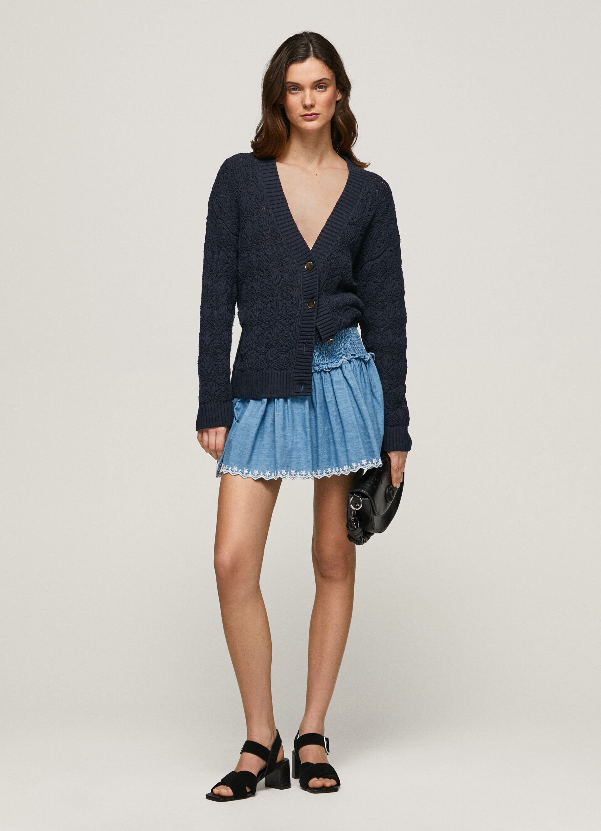 Minissaia jeans com detalhes bordados - azul